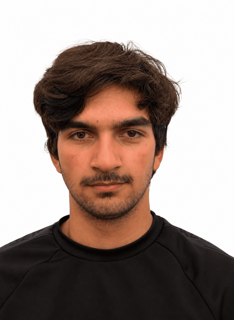 Portrait of Leonard, Junior AI and Software Research Assistant at Microcorem.
